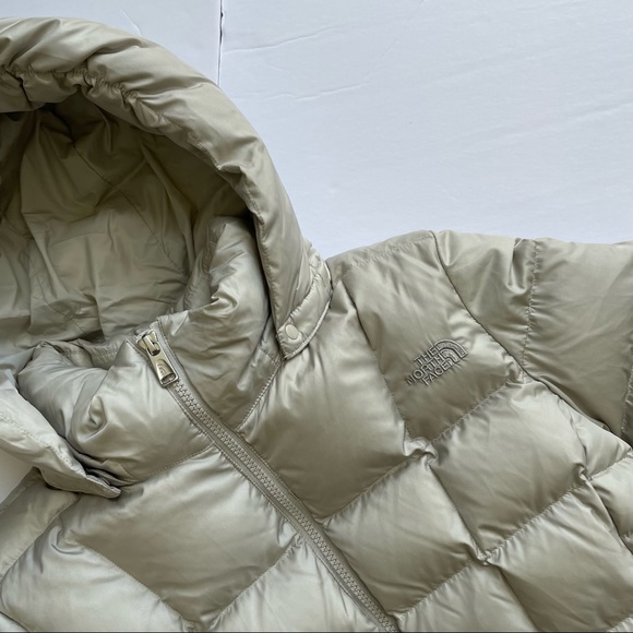 The North Face Padded 550 Fill Women’s Jacket, Size Medium - Picture 3 of 8